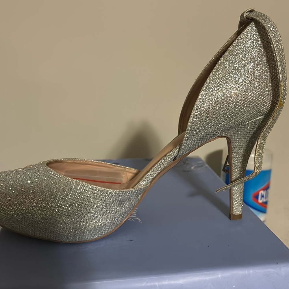 Silver Glitter Heel